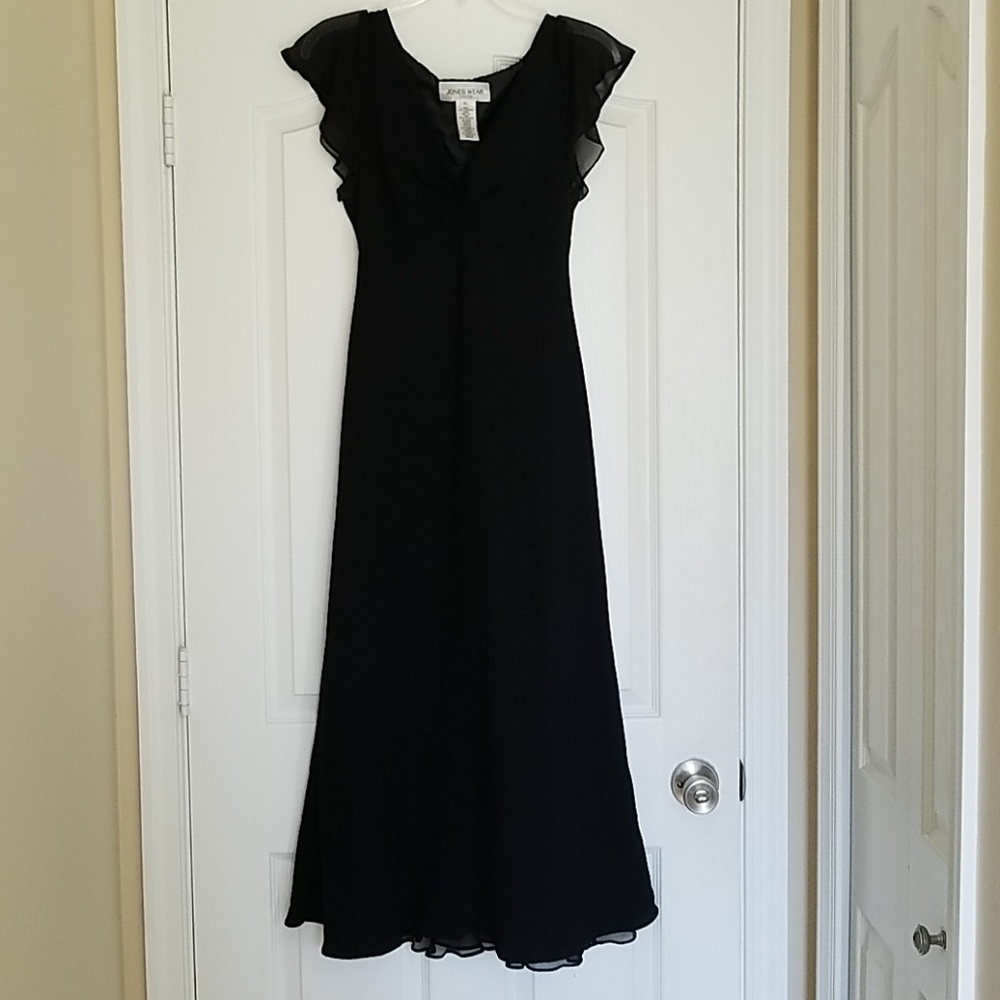 Jones Wear Black Cocktail Dress